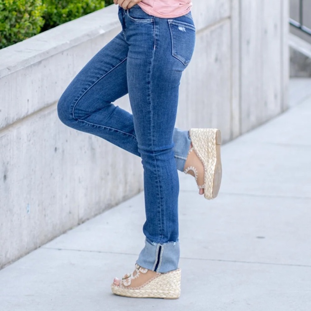 Women's Straight Leg Jeans - Blue